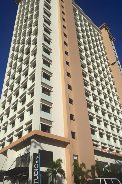 מנילה Titan Condo At Studio City Tower 1 Alabang מראה חיצוני תמונה